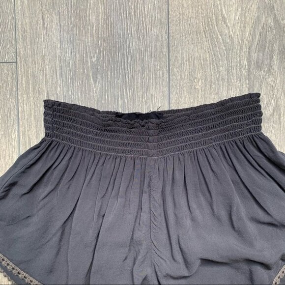 Blue Life Beach Bunny Shorts High Rise Waist Smocked Soft Black Size Medium - Picture 6 of 11